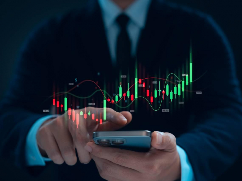 大盤站回2萬1，該衝了嗎？下半年還有5大風險！想安心賺有3買法：高股息、市值型的亂世解方